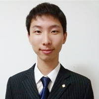 �������x